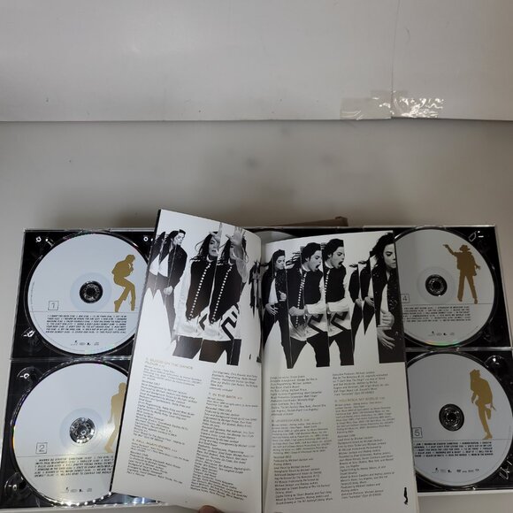 Michael Jackson Box Set – CDs, DVD & Booklet (Collector’s Edition) - Picture 5 of 7